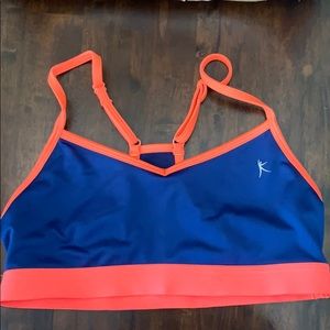 Sports bra